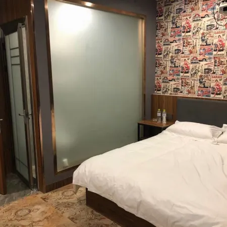 Jinxi Hotel (Zibo Normal College)
