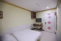 Shen8 Express Hotel (Huaqiangnan Subway Station Branch Shenzhen)