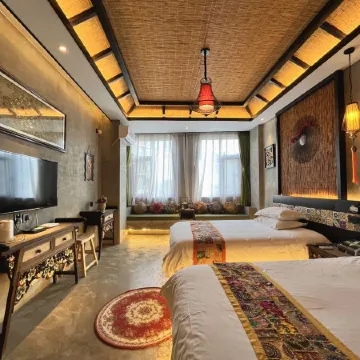 Yixunli Theme Hotel