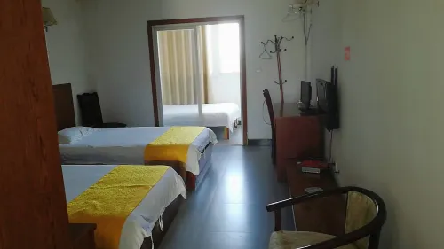 Lu'an Yongsheng Hotel (Chengbei Primary School)