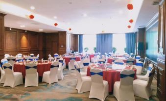 Yi Long International Hotel