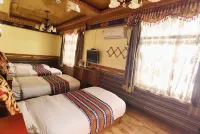 Gesang Huaxiang Hotel