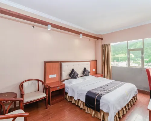 Honghua Hotel Hotels in Jiaoling