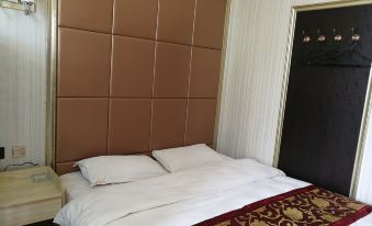 Qian'an traffic business hotel