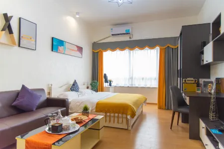 Lochte Hotel Apartment (Shishan Changhua International Branch) Отели рядом с достопримечательностью «Neusoft Institute Guangdong»