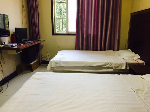 Zhoukou Ruilong Hotel - Pet friendly
