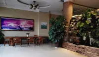 Honghe Lotus Inn