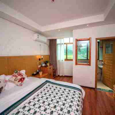 西江千戶苗寨入雲別苑飯店(一號風雨橋店) Rooms