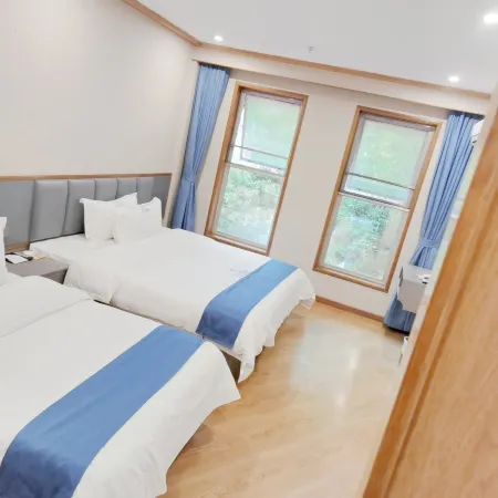 Meizhou Tiandiren Garden Hotel (Meijiang Meixian People’s Square)