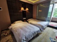 Dingxi Yanfeng Business Hotel