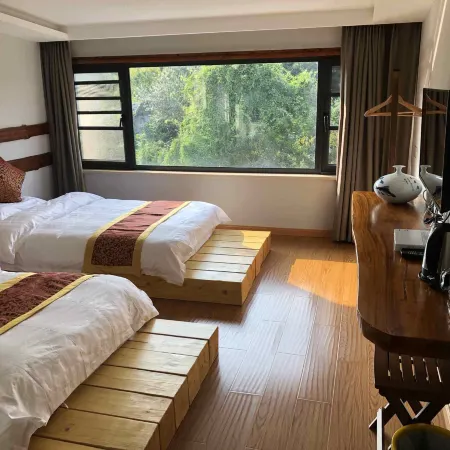 Hufu Town Zhutaoyuan Homestay