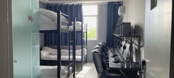Weiliu E-sports Homestay Hotels in Wuhe
