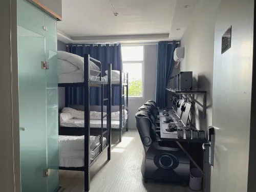 Weiliu E-sports Homestay