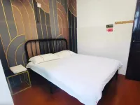 Shanghai International Convention and Exhibition Center Apartment (Hongqiao Hub Store)