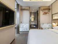 Chonpines Hotel (Nanjing Xianlin University Town Store) Hotels near Qi Xia