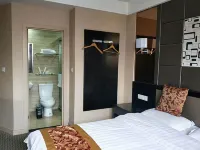 Yibin Business Hotel