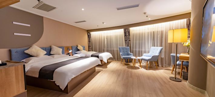 Grey Whale Smart Hotel (Baoding Train Station) Отели в г. Баодин