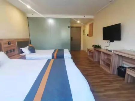 Chengde Riverview Business Hotel