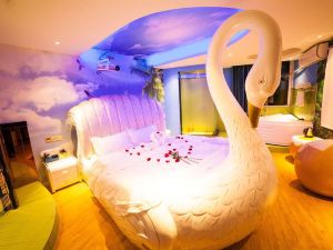 Sichuan Romantic Love Nest Theme Hotel