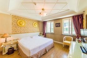 Xin Aolong Hotel (Kuangxiangzi Food Street Affiliated Hospital)