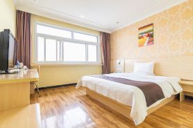 派酒店（天津賓館地鐵站市政府店）