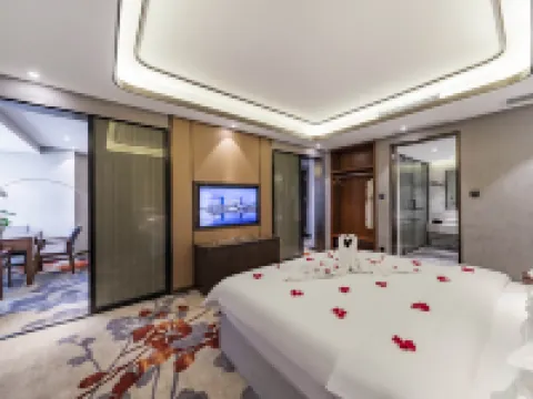 Zhouhao Holiday Hotel Hotel a Zhaotong