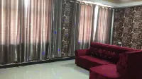 AA Chain Hotel (Mengyin Gucheng Road Branch) - parkir