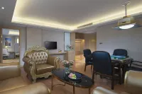 Vienna International Hotel(Puning High Speed Railway Station Store) Hotels near Puning Zhanlong Center Shopping Center