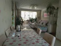 Qilian Zhongyuan Family Apartment