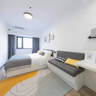 CJIA Apartment (Changjiang South Road Subway Station) Hotels near Songfa Road Station
