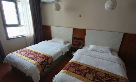 Yazhijia Business Hotel - Housity