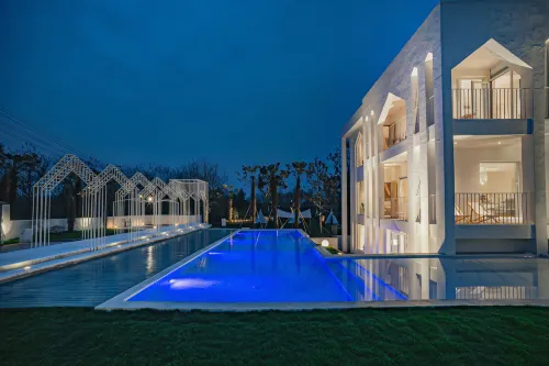 Cinderella Hotels in Liyang