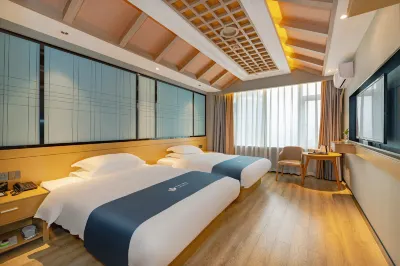 Yibin Grand Hotel Hotel in zona Zhenwushan Ancient Building Group