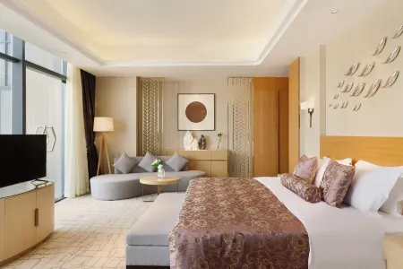 Ramada by Wyndham Enping Отели рядом с достопримечательностью «Fengru Square»