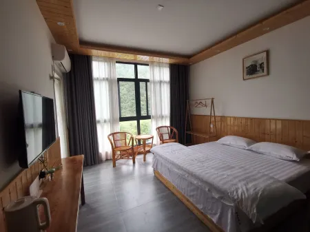 Huoshan Changqingshu Homestay Отели рядом с достопримечательностью «Dabie Mountain Main Peak (Baima Main Peak)»