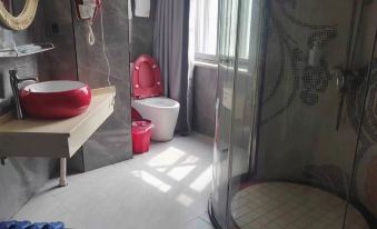 Yixin Hotel (Shanghai Guilin Road Subway Station)
