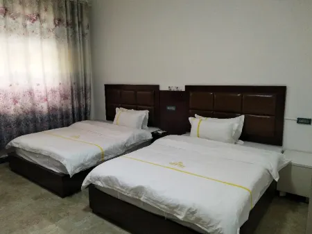 Sandu Chunhui Hotel Отели рядом с достопримечательностью «Shui Ge Shui Zhai»