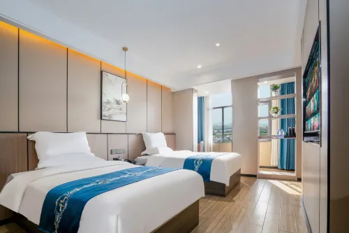 TukE China Light Residence Hotel