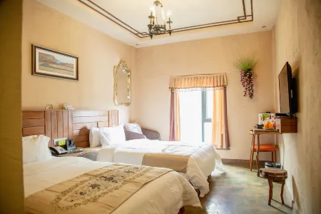 Shanbara Homestay (Daocheng Yading Visitor Center)