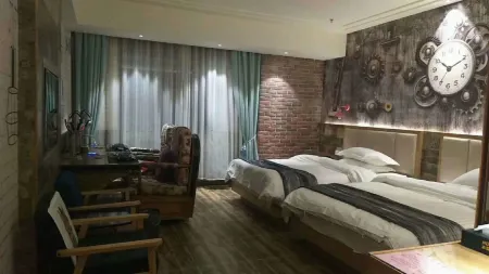 Ice Thunder Broken Internet Cafe Отели рядом с достопримечательностью «Wanshou Palace»