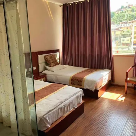 Xinlong Wangjiang Business Hotel