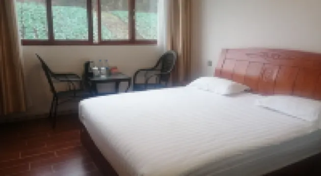 Zigong Longpan Hotel