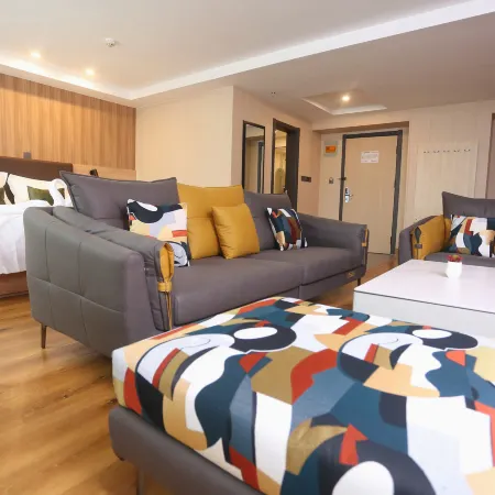 GreenTree Smart Select Hotel (Wuxun Road, Guan County, Xinrui)