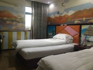 Fuyu Hostel