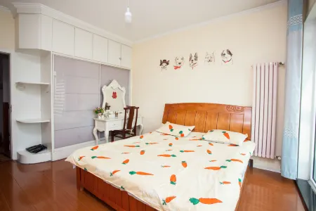 A youth hostel·B&B with sea views (Golden Beach Beer City)