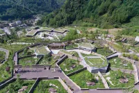 Wenchuan Shanshui Home Farmhouse