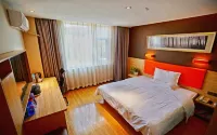 7 Days Premium Hotel (She County Longshan Avenue Beiguan Primary School) - parking