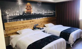 Longquan Kaiyue Business Hotel