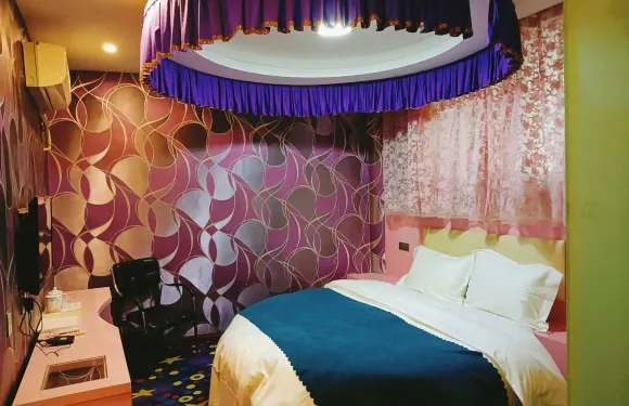 德江英傑納時尚酒店