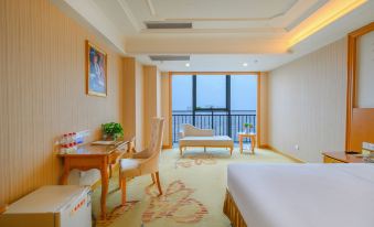 Vienna International Hotel (Yantai Free Trade Zone Golden Beach Xingyi Square)